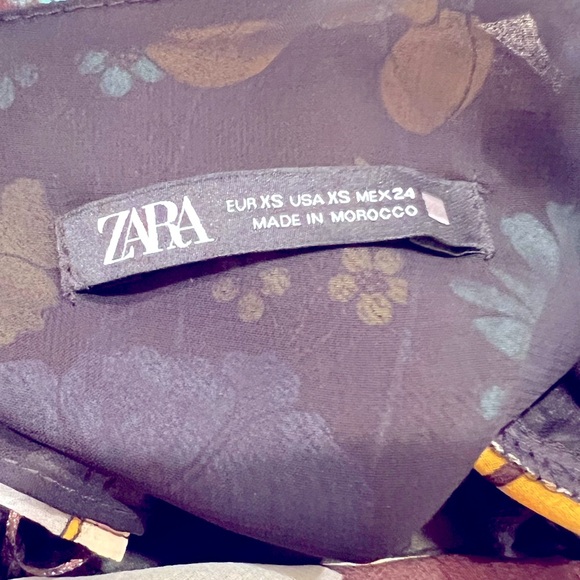 Zara Floral Mini Dress- 60’s floral print inspired! - Picture 10 of 13